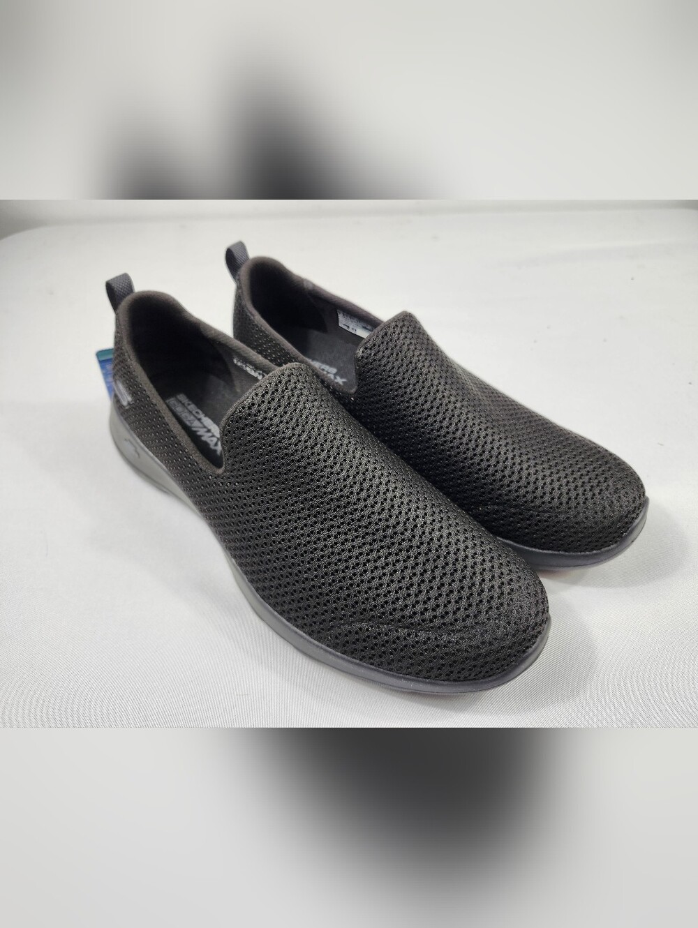Skechers Women's 9 M Slip-On Mesh Flats - Black Machine Washable
